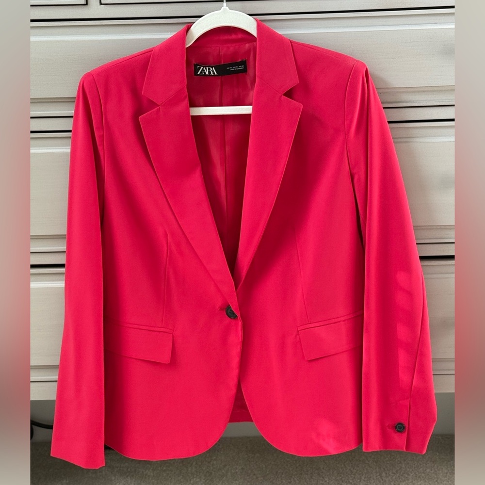 Zara Women's Bold Red Suit Jacket size US 10